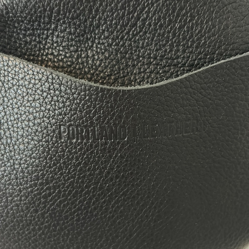 Portland Leather Pebbled Leather Black Round Crossbody Bag - Picture 3 of 10
